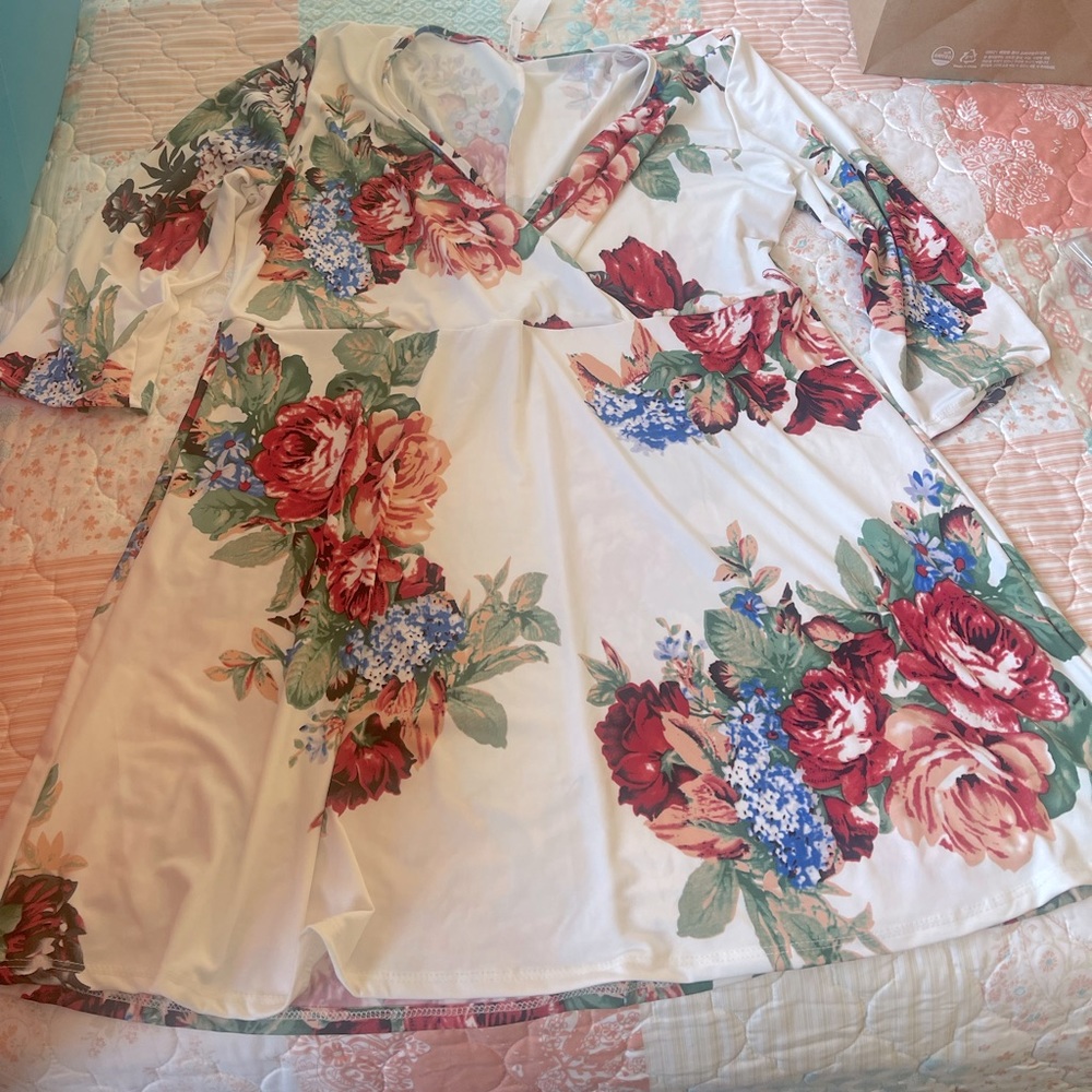 Boutique tunic/mini dress floral top